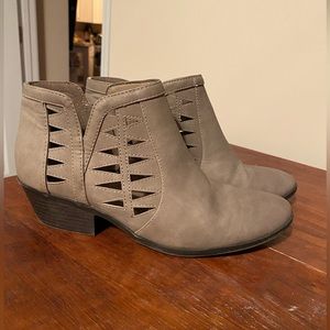 Ankle booties